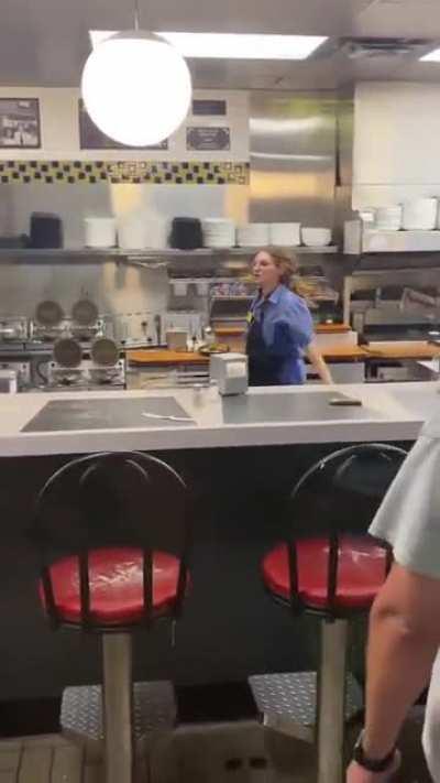Warina, Waffle House Defender