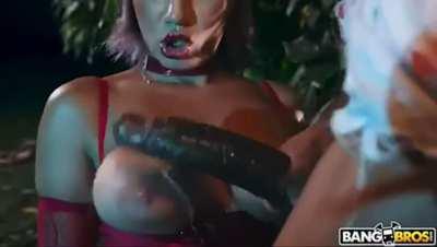 Your Sister is Always so Polite & Proper. Your Bully Had Unleashed a Whole New Side of Her