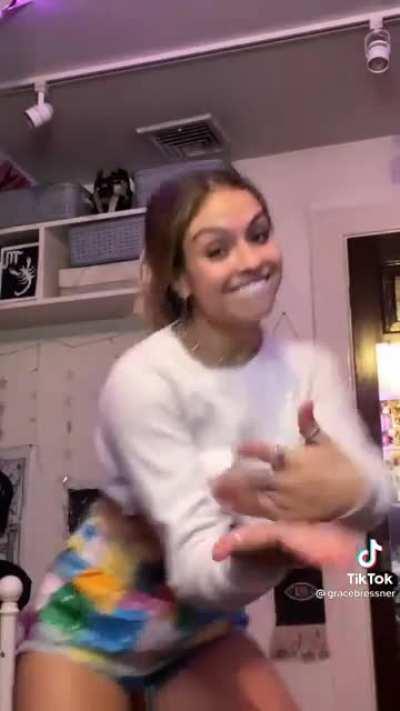 GraceBressnerTikTok - Video #6187