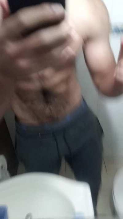 (M) (18) 💪🏾 biceps