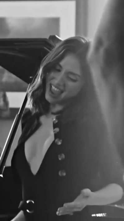 Ana in Deep Water. Absolutely terrible movie, beautiful, beautiful Ana.