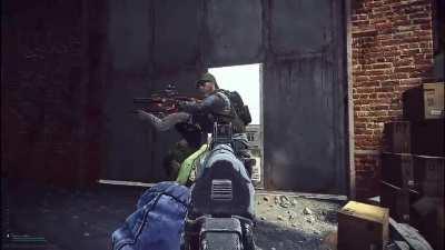 when you meet other player scavs but everyone has trust issues