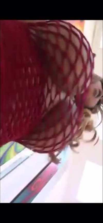 This literally all i want her to do on her tip snaps consistently