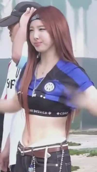 Nayeon 💪