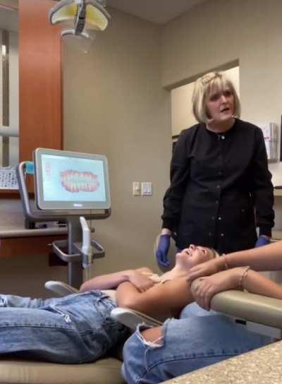 Her mom’s reaction to seeing her lip tattoo that says “Daddy”