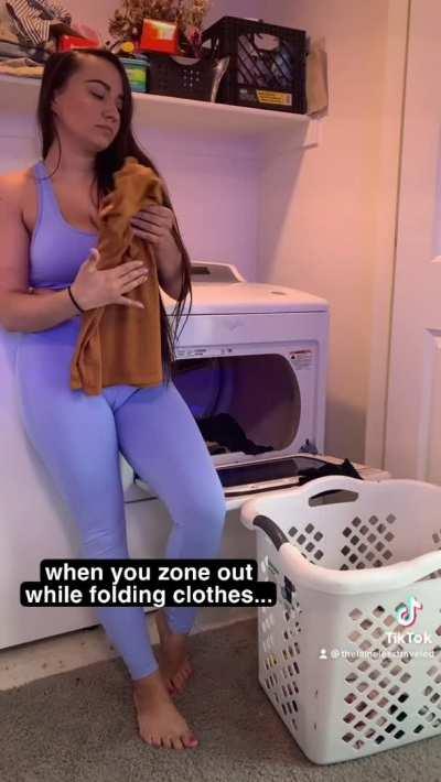 When you start daydreaming while doing the laundry 🥵🙈 first post here, hope you guys like it ❤️🥰