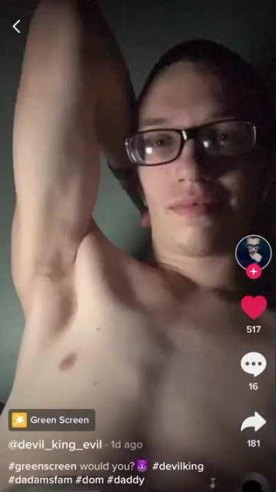 How about it, ladies? Would you let this king #dom#daddy McFuck your brains out?