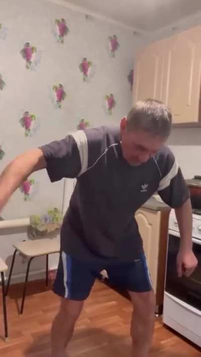 Dude tries breaking a bottle on his own head repeatedly