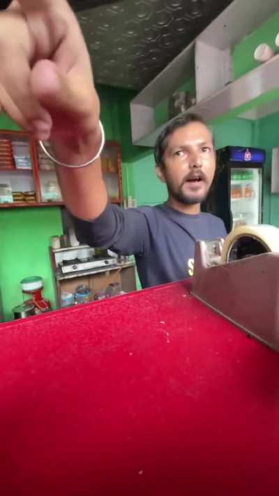 A female student in Assam attacked and punched and kicked by a man in a restaurant and the girl’s shoulder gets dislocated and she lost her consciousness!! Men from nearby gym saves her and beats up the attacker!!