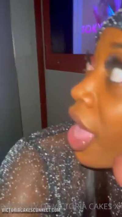Victora Cakes 👏🏾🔥if you want all her Content literally everything just Message me 💲I gotchu with everything Full Vids Exclusive 🔥🔥🔥💲