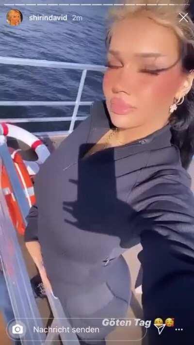 Wer würde diesen prallen Arsch ballern💦