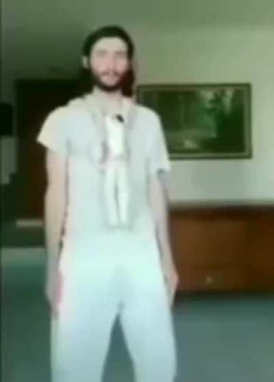 Half Life Scientist be like: