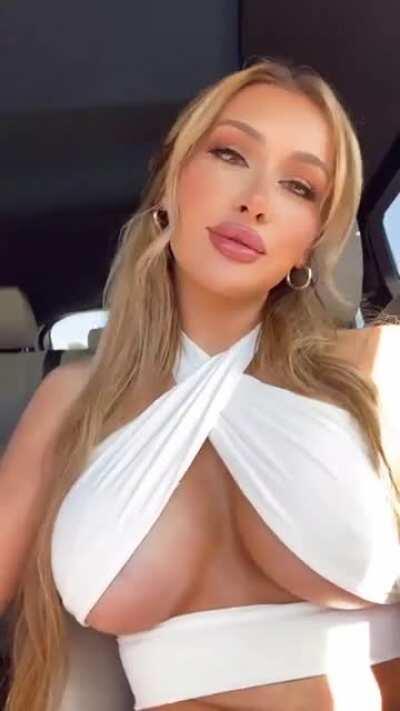 molly got milkers 🍼