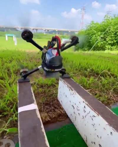 the speed of a racing drone take-off 