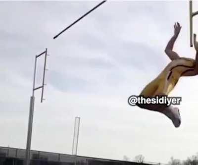 the commentary is fuckin hillarious