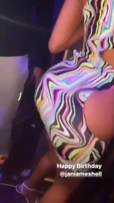 Twerk 🍑 We Alive?😂