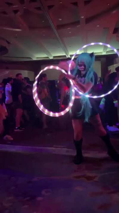 Double LED flow at Dragoncon's Open Casket Party 🖤🥀