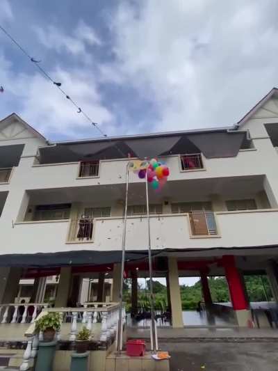 School gets firecracker effect without firecracker