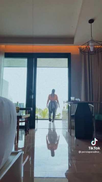 Like watching her leave 👀