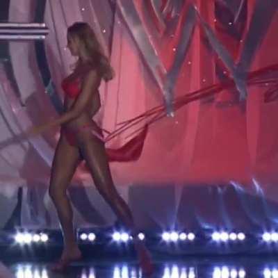 Stacy Keibler WWE Divas Undressed Highlights 😍