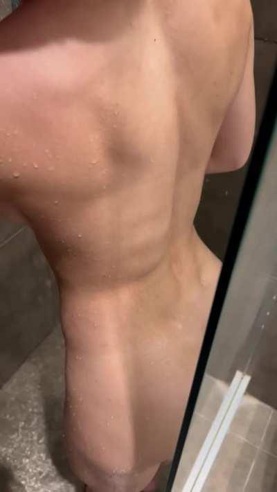 I need a hand in the bath