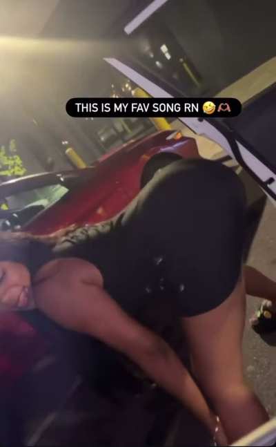 Shake dat ass bae 🎥