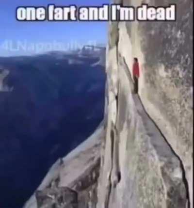 Lpm no debí visitar Chile