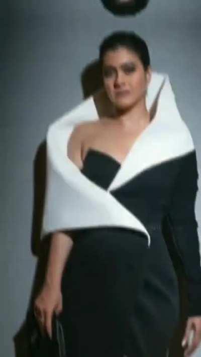 Damn, Kajol is on fire 🔥