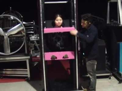 Compressed Girl Illusion revealed!