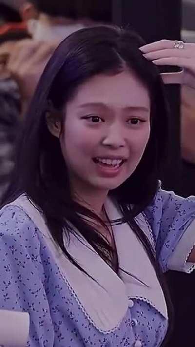 Jennie confuse reaction