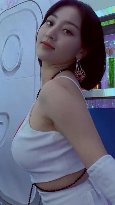 Jihyo - white sleeves, top with a red heart, close up, the booth