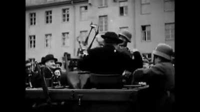 German soldiers showing off planes and weapons in a demonstration fort he public, i dont know what year but probably early or mid war?