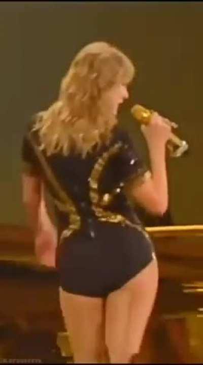 I want her to move this way on my cock so fucking bad