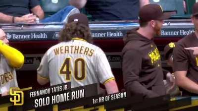 [Highlight] Fernando Tatis Jr with his first homer of the season