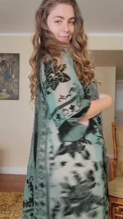 Serving milf and cookies