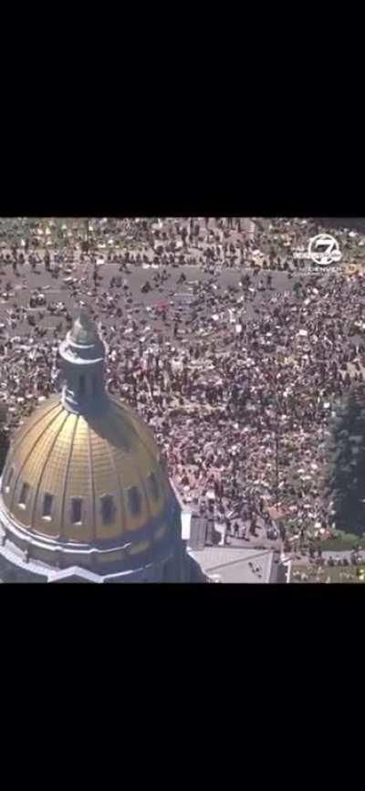 A chillingly powerful visual. Justice for George Floyd!