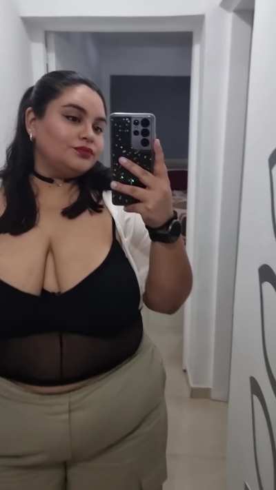 It's dinner time and your chubby girl dressed up especially for you. D you like it? 