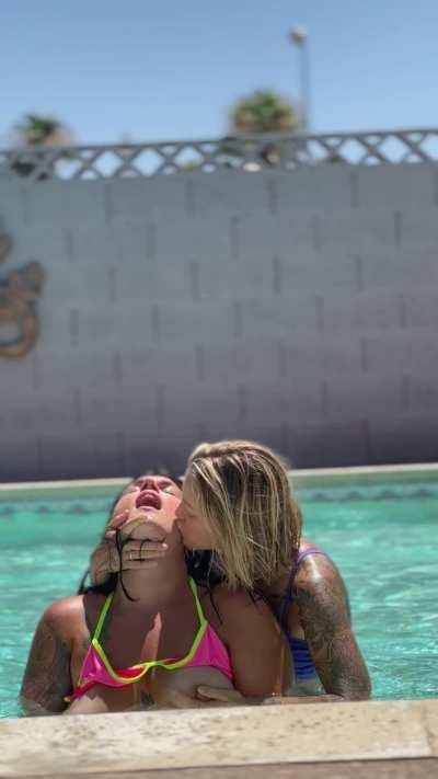 Pleasuring her in the pool