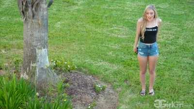 Emily Willis & Kali Roses - Caught Spying