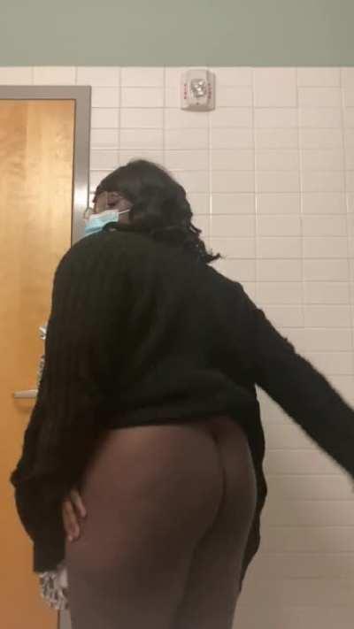 if I was your coworker, would you meet me in the bathroom for a quickie?