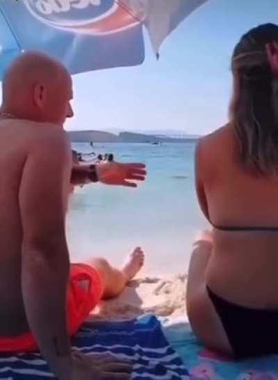 Passa a breja mulher!😡