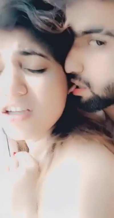 Indian 🍑girl 💋nude photoshoot video