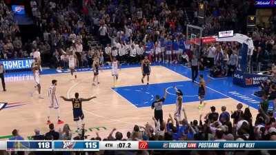 [Highlight] Holmgren is awarded 3 FTs down 3 as Draymond fouls him and Kerr challenges