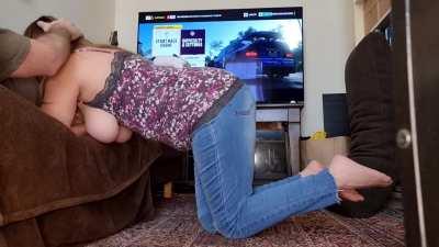 This week's most popular video teaser. 🕹 Still going strong after so many months. Time to shoot a new one I guess. Lost count, this must be my 6th gamer BJ now or thereabouts. Watch the full scene over at my HQ 📲 Britney's Chicktrainer.com