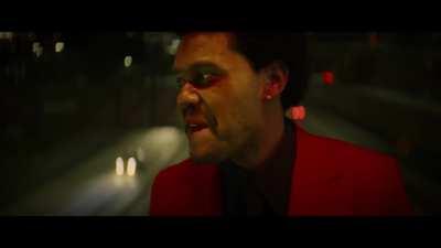 2022 was the clearly most chaotic year of my life and this is exactly how I feel surviving all of it :