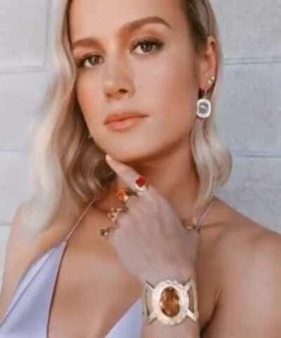 Let's milk our cocks on mic to Brie