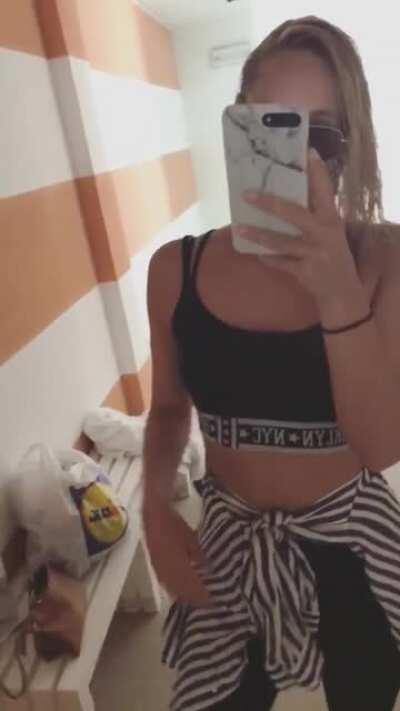 Random Instagram Story