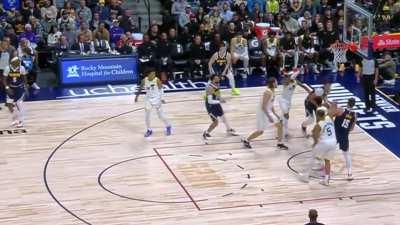 [Highlight] Very quick passing from Murray, Jokic and Aaron Gordon in the paint