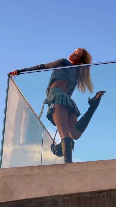 Alla Bruletova (grey) 