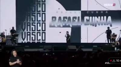 Humorista Rafael Cunha na festa oficial de 126 anos do Vasco:  Contratamos o Pelé errado, é difícil, acho que olharam e pensaram: 'Pelé… o cara é bom